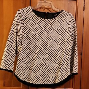 W5 Black and White Patterned Blouse